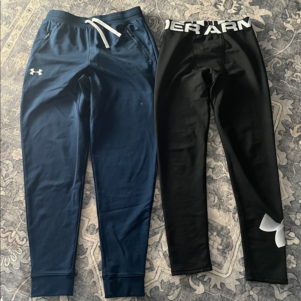Under Armour Navy joggers & black leggings